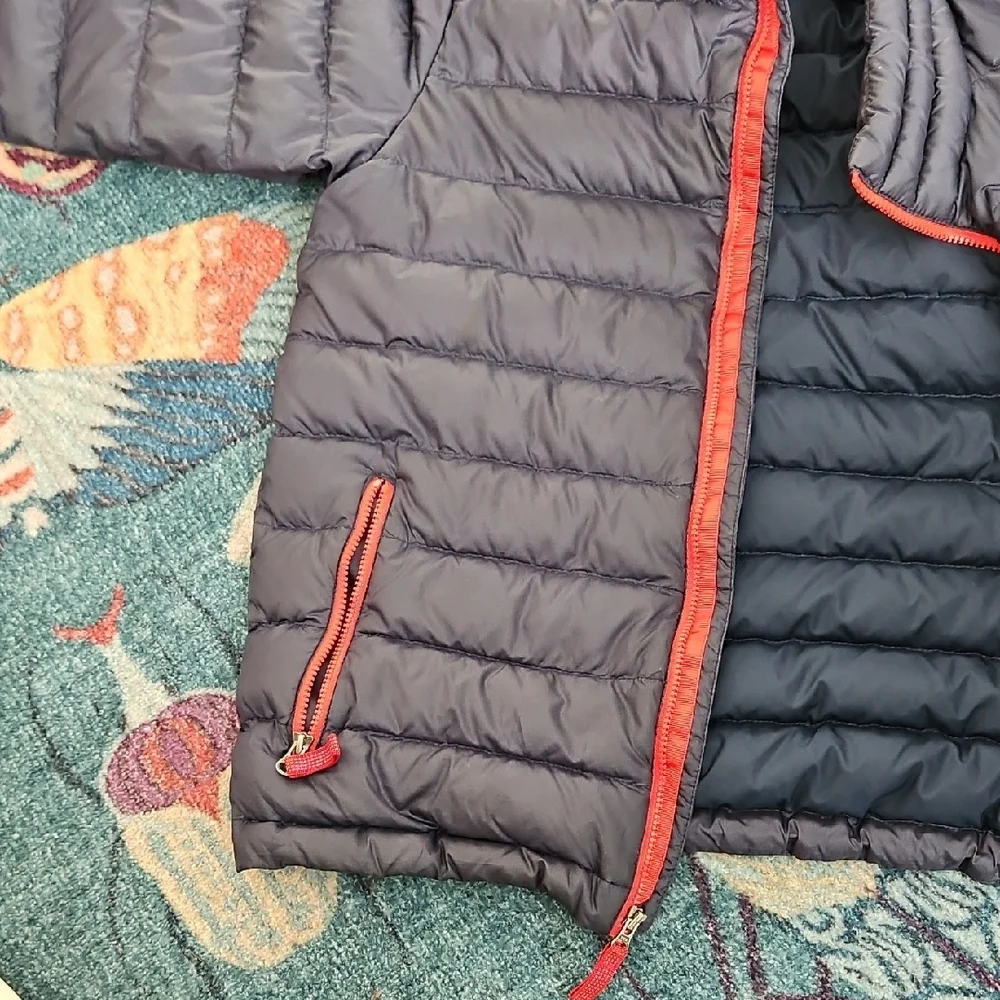 Patagonia Dark Blue Jacket with Red Zippers - Picture 6 of 7